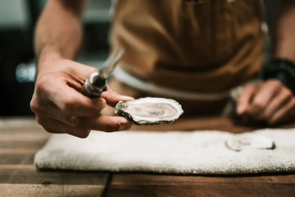 How Many Oysters Can You Eat In One Sitting